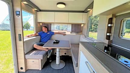 Tabbert Pantiga Finest Edition, 2030, Sitzgruppe, Mann