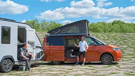 Seitenansicht, Dachzelt, Camper