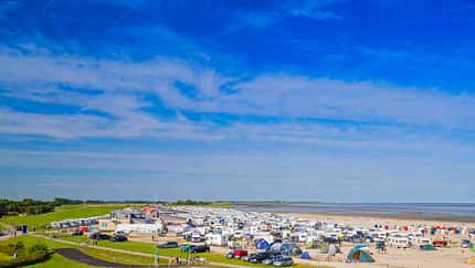 Camping, Niedersachsen, Strand- und Familiencampingplatz Bensersiel i_Campingplätze_Niedersachsen_Strand-und_Familiencampingplatz_Bensersiel