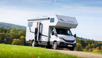 Vorderansicht, Phoenix Maxi Alkoven, Wohnmobil, Camping, Test