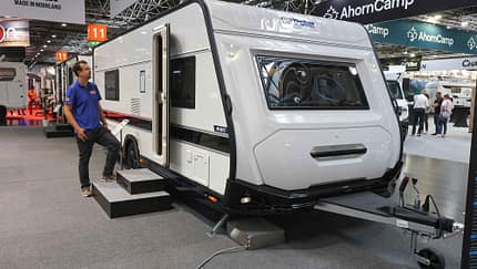 f_Polar-Black-Edition-620_Außenaufnahme