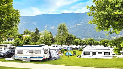 Stellplatz, Ideal Camping Lampele, Parzellen