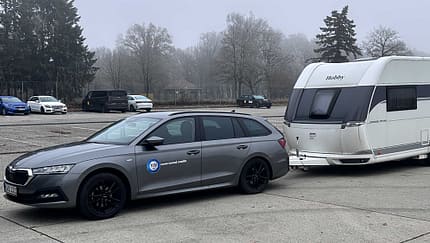 Testfahrzeug, Wohnwagen, Unterboden, Effizienz, Zugkraft, TÜV