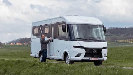 Frankia Neo Liner, Wohnmobil, Integrierter, Außen, Mercedes-Benz Sprinter