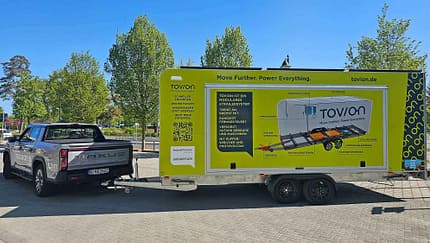 Tovion, E-Anhänger, Außenansicht, Fahrerseite i_Tovion_E-Anhänger_Fahrerseite
