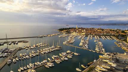 Segelyacht, Hafen, Wohnmobil, Stellplatz Segelyacht, Hafen, Wohnmobil, Stellplatz