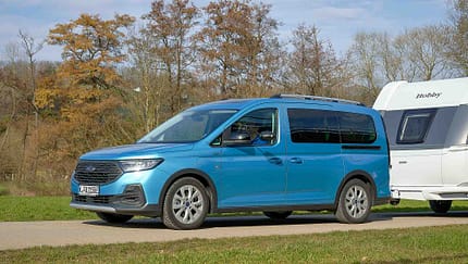 Ford, Ford Tourneo Hybrid, Zugwagen, Zugfahrzeug, Frontal Ford, Ford Tourneo Hybrid, Zugwagen, Zugfahrzeug, Frontal
