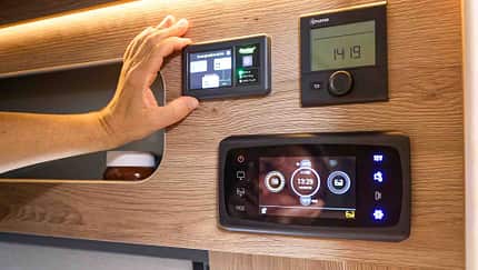Displays, La Strada Avanti F 40 Jahre Edition, Sondermodell, Gasfrei, Hubbett, Campingbus