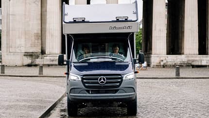 Bimobil LB 365 Wohnmobil Frontansicht mit Mercedes Sprinter Fahrerhaus Bimobil LB 365 Wohnmobil Frontansicht mit Mercedes Sprinter Fahrerhaus