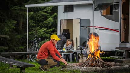 Wohnmobil, Lagerfeuer, familie, Brandgefahr, Mädchen, Mann