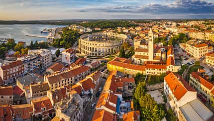 Kroatien, Pula, Altstadt, Amphitheater i_Campingplätze_Kroatien_Pula
