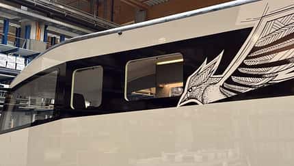 Die E-Wohnmobilstudie baut mit einem Leichtbau-Interieur von Vöhringer auf der EVOLVE-Plattform von City Freighter auf. Die komplette Wohnmobilarchitektur wird elektrisch betrieben.