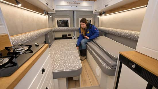 Heck, Bett, Sitzgruppe, Umbau