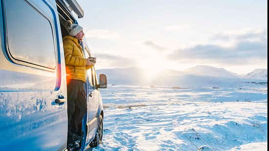 Wintercamping, Wohnmobil, Leser, Schnee