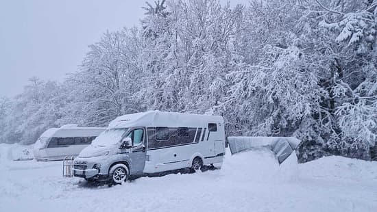 Iglu, Carado T447, Wintercamping, Wohnmobil, Schnee, Thüringen, Ostsee