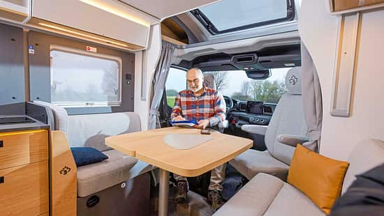 Sitzgruppe, Ahorn Camp TE 740, Wohnmobil, Teilintegriert, Preiswert, Einzelbett