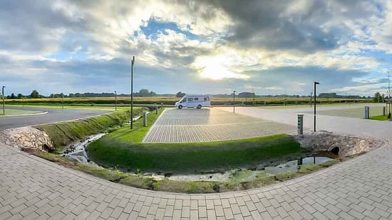 i_Wohnmobilstellplatz_Olgahafen