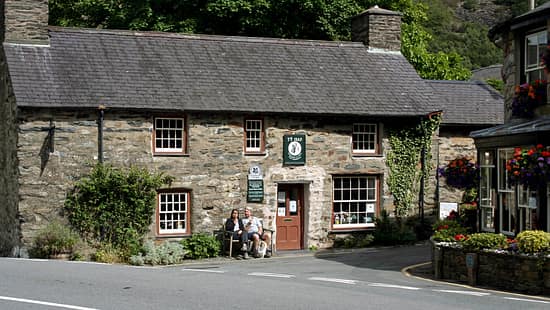 Beddgelert North Wales, Pub, Sonne, Pärchen