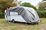 Caravan-Schutzhüllen, überziehen, Dachaufbauten Die Schutzhülle wird von vorne nach hinten über den Caravan gezogen.