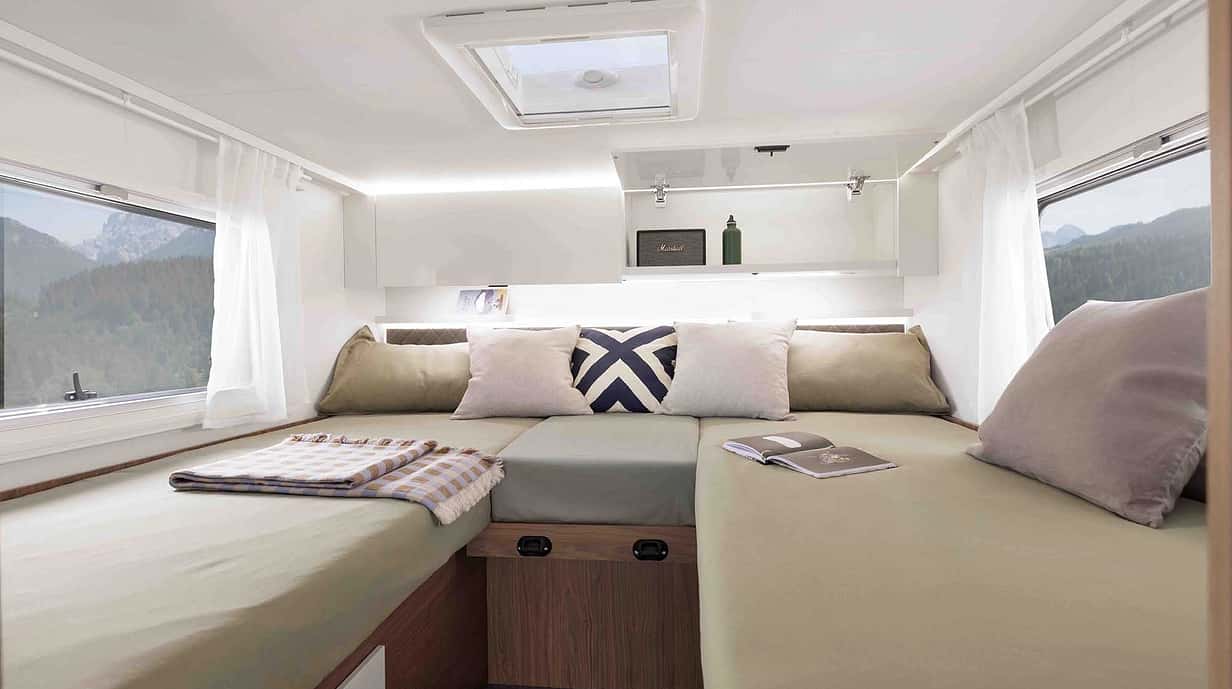 Corigon Advanced T 700 S, Teilintegrierter, Bett 