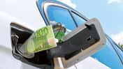 Wohnmobile an Tankstelle