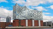 Die Elphilharmonie ist schon jetzt Hamburgs Touristenmagnet.