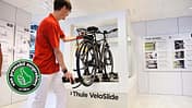 Ab nächstem Jahr bietet Thule einen Fahrradträger für die Heckgarage an.
