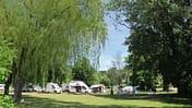 Campingplatz vs. Stellplatz