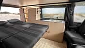 Custom Bus Streifenwagen VW T 6.1 Black Edition (2022)