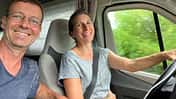 Cockpit, Wohnmobil, Frau am Steuer, Pärchen