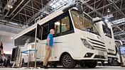 Außenansicht, Messe, Integriert, Mann, Luxuswohnmobil
