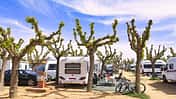 Campingvan, Autos, FahrrŠder, BŠume, StŸhle, Himmel
