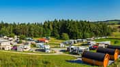 Campingplatz Gesamt, Caravan, Natur