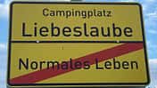 Schild, witzig, amüsant, lustig Campingplatz Liebeslaube, Schild, witzig, amüsant, lustig