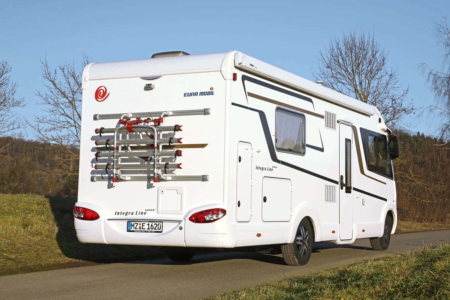 Supercheck, Eura Mobil, Integra Line, Integrierter, Mittelklasse, Doppelboden Heckträger beim Eura Mobil Integra Line 730 EB