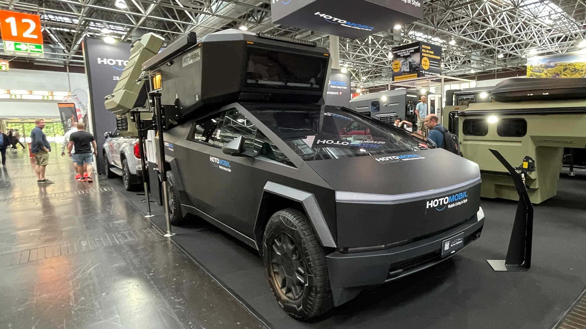 Hotomobil Cyberglade