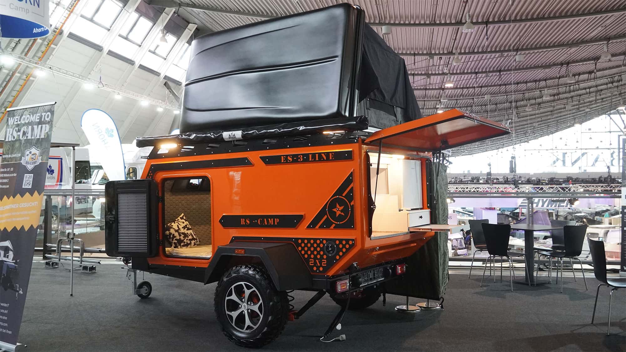 vent camper Newmar RV Dometic Fantastic Roof Vent with Rain & Thermo Sensor 126061 main image 1