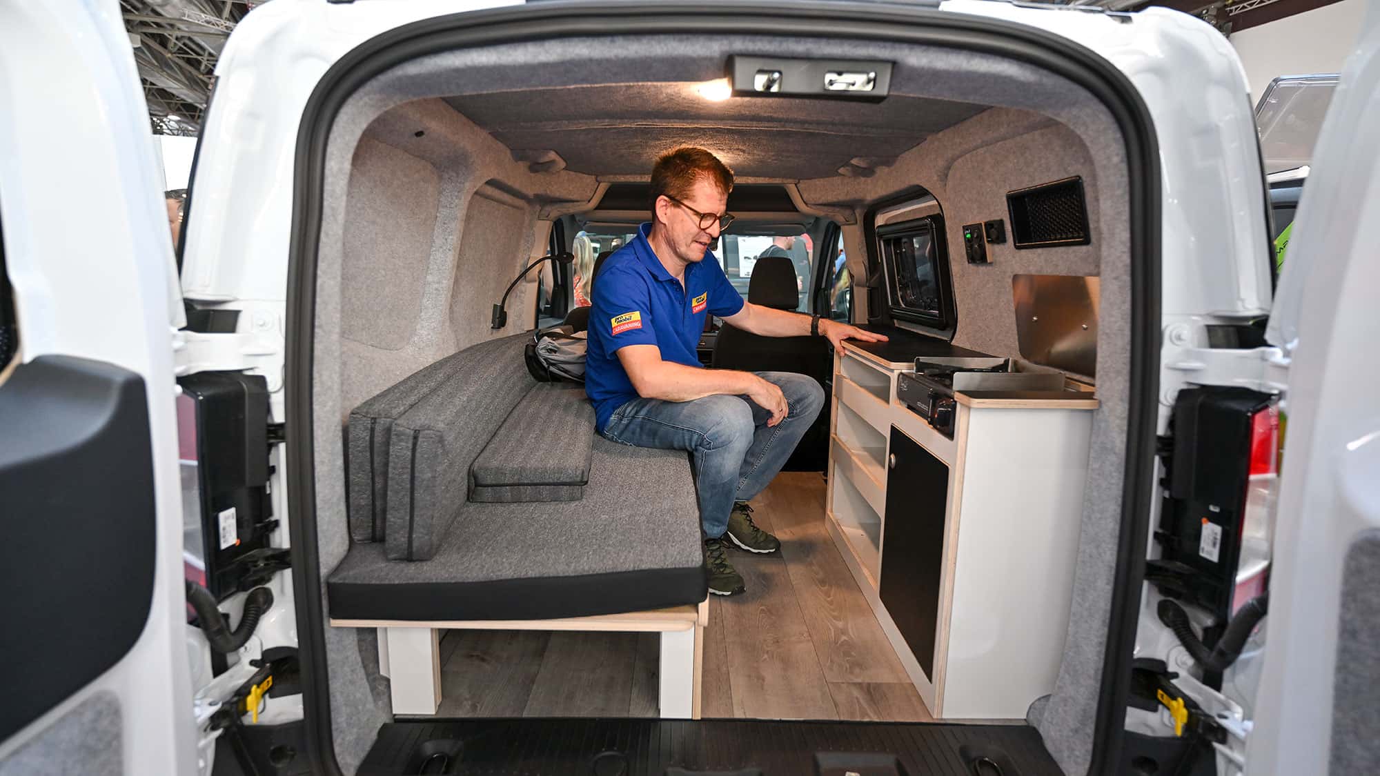 camping caddy VW Caddy Campingbox Set | Flexibel umbauen & im Alltag nutzen main image 0